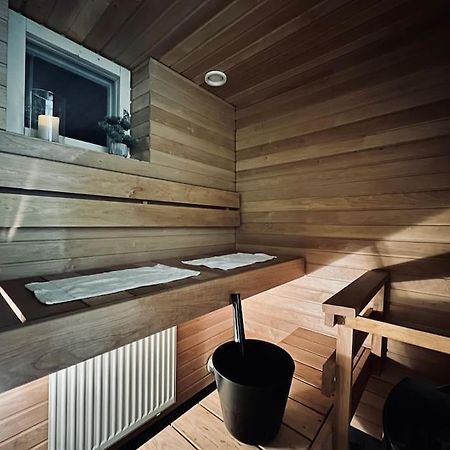 Spacious City Center Apt - Sauna - Self Check In Rovaniemi Exteriör bild